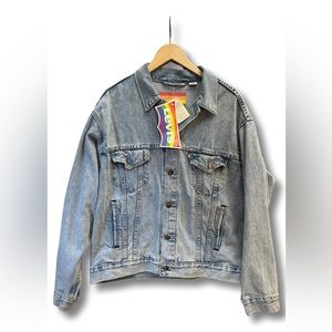 NEW Levi’s Pride Boyfriend Jean Jacket
